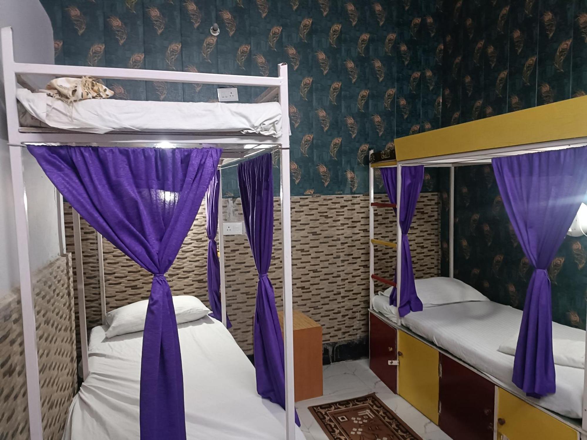 Mohit In Paying Guest House Varanasi Exterior photo