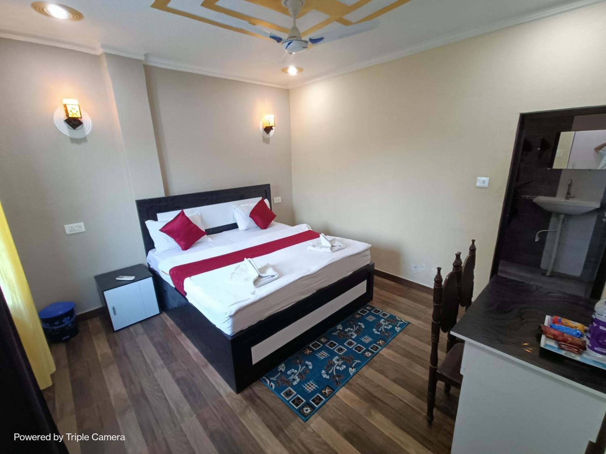 Mohit In Paying Guest House Varanasi Exterior photo