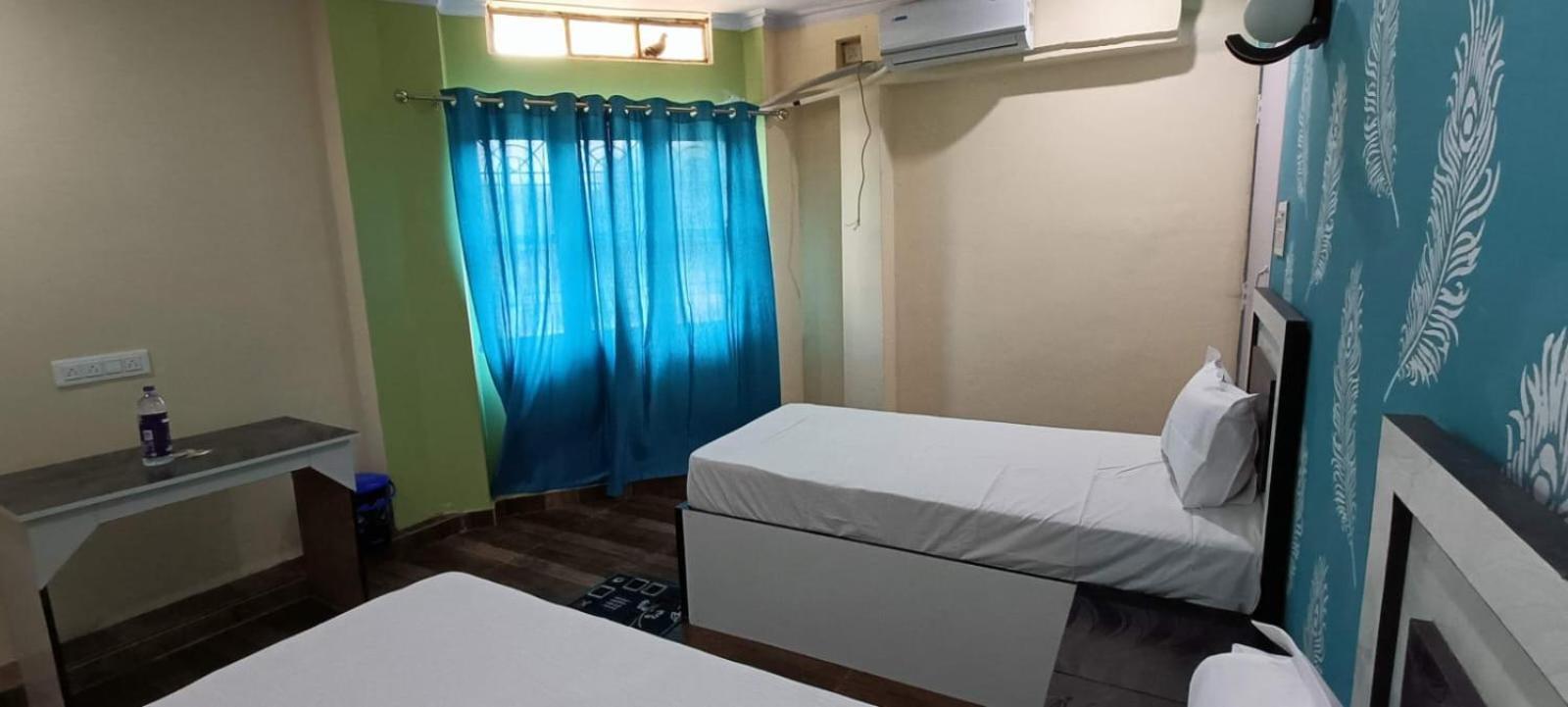 Mohit In Paying Guest House Varanasi Room photo