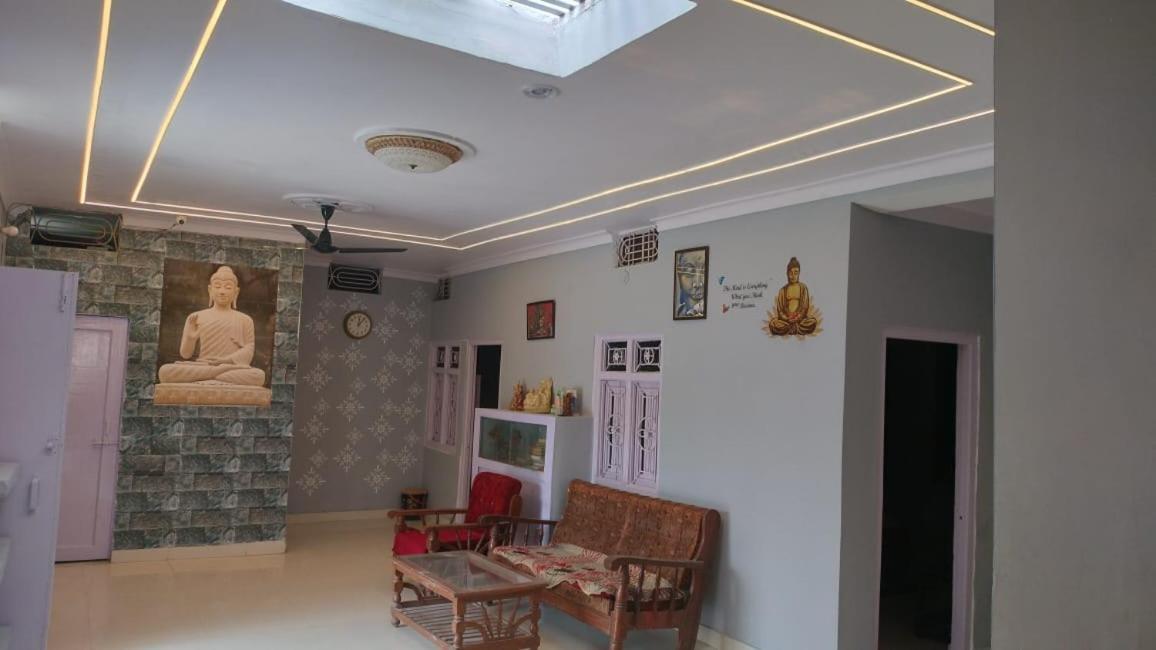 Mohit In Paying Guest House Varanasi Exterior photo