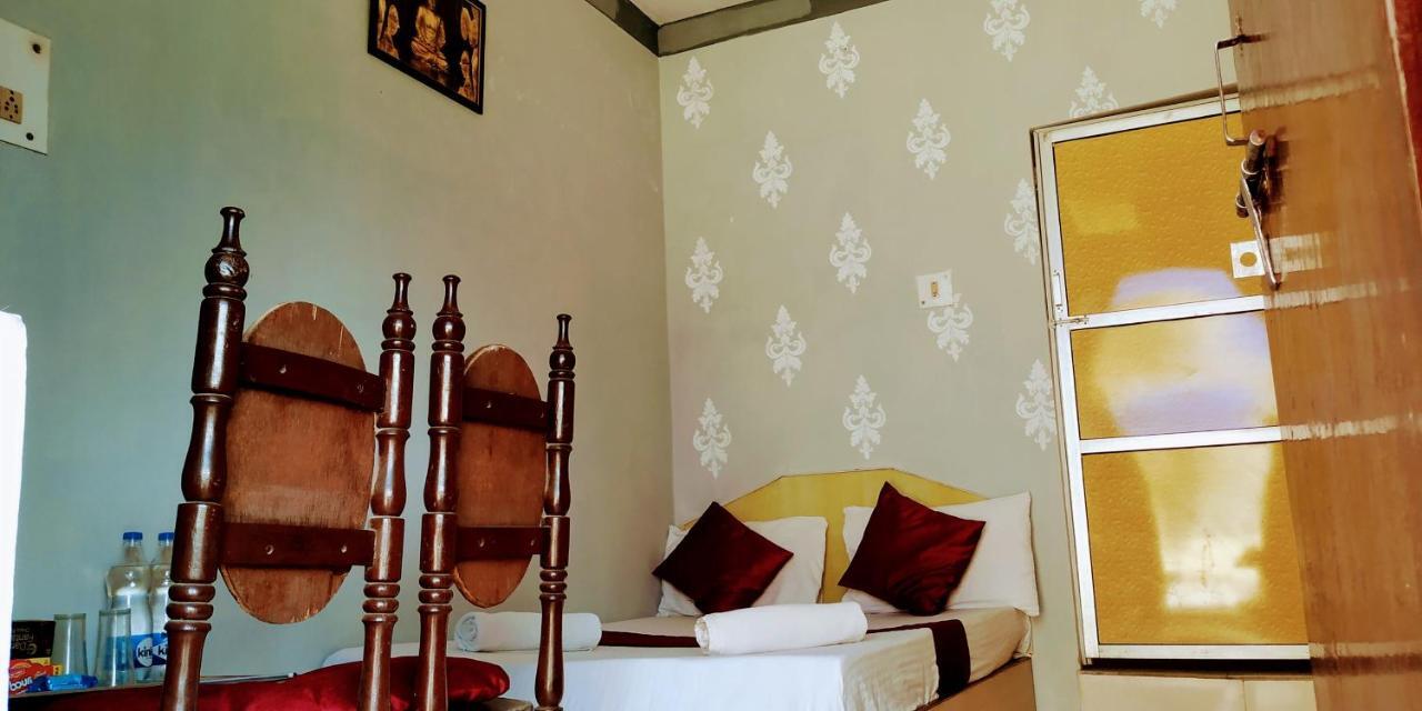 Mohit In Paying Guest House Varanasi Exterior photo