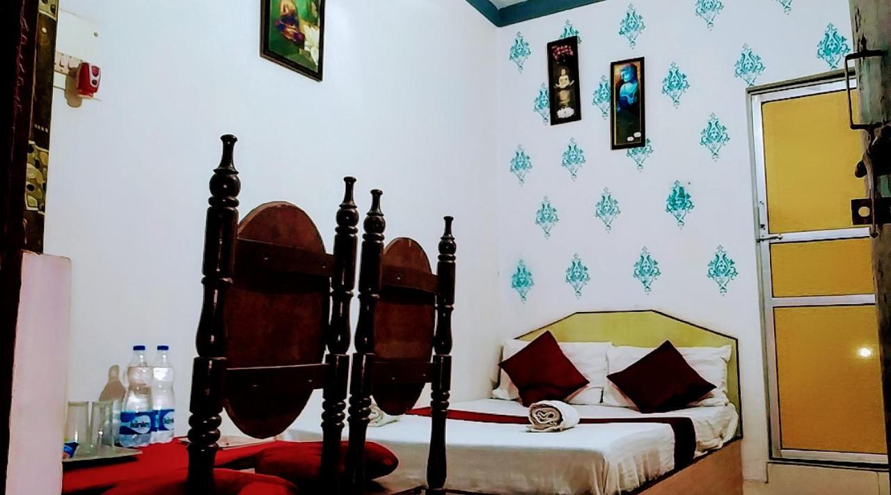 Mohit In Paying Guest House Varanasi Exterior photo