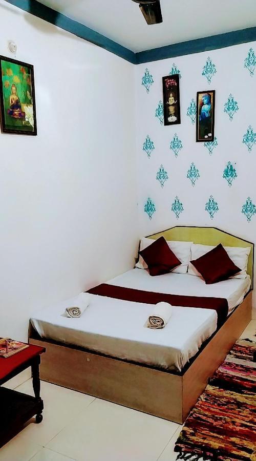 Mohit In Paying Guest House Varanasi Exterior photo